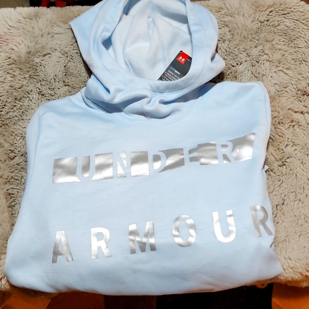 Under armor sweatshirt